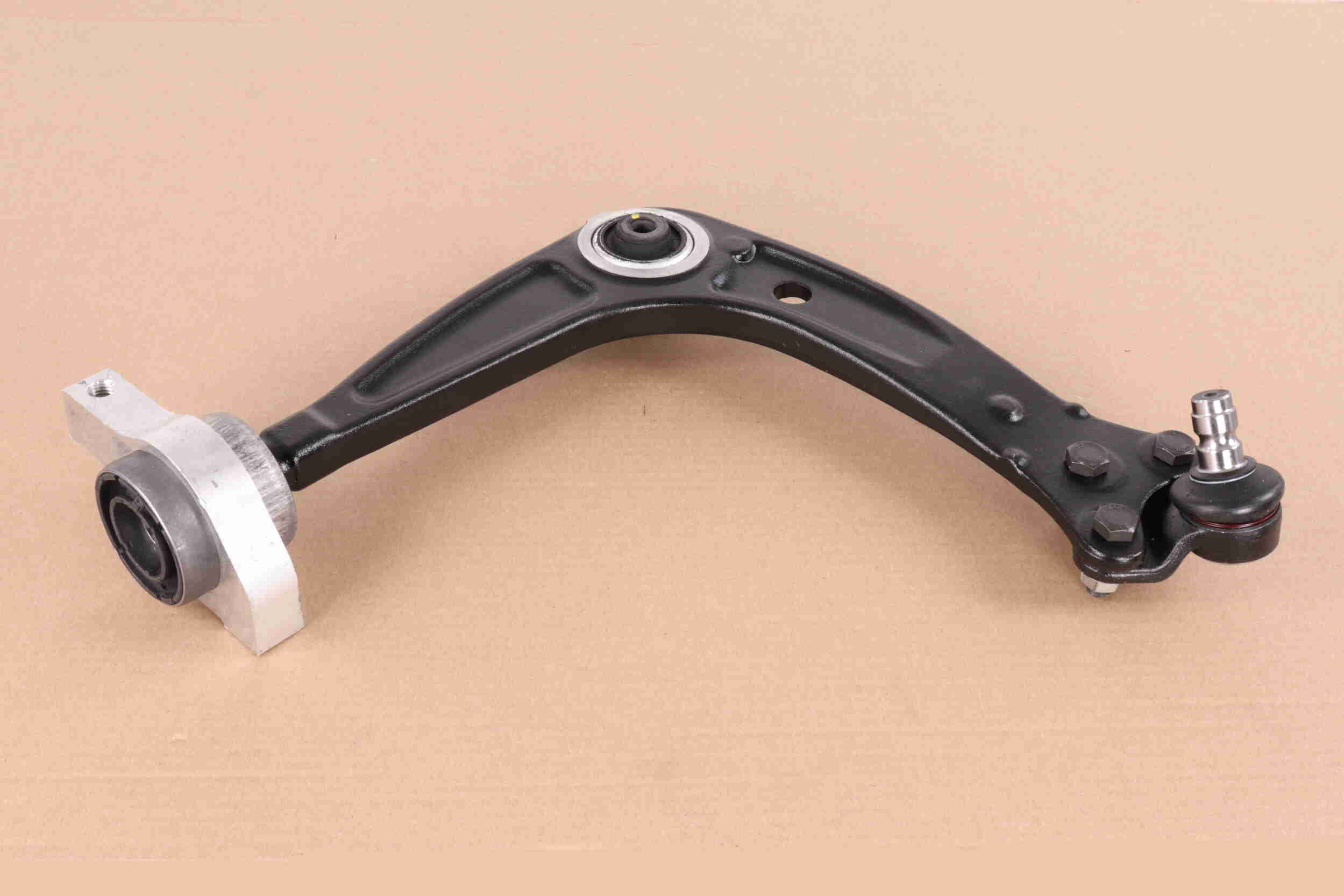 Control/Trailing Arm, wheel suspension (V42-0812)