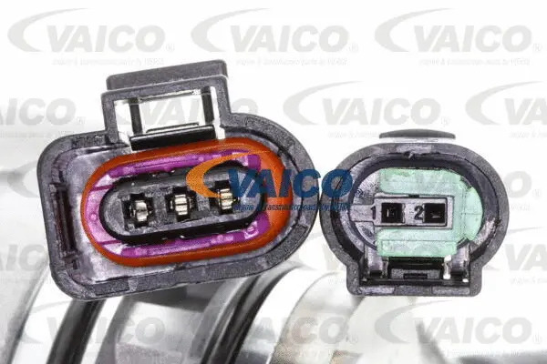 Pump, all-wheel-drive coupling