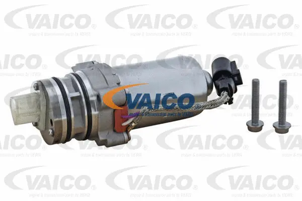 Pump, all-wheel-drive coupling