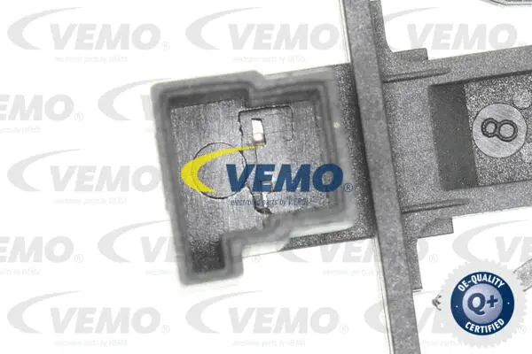 Sensor, interior temperature