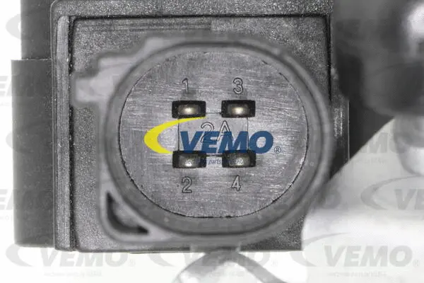 Sensor, headlight levelling
