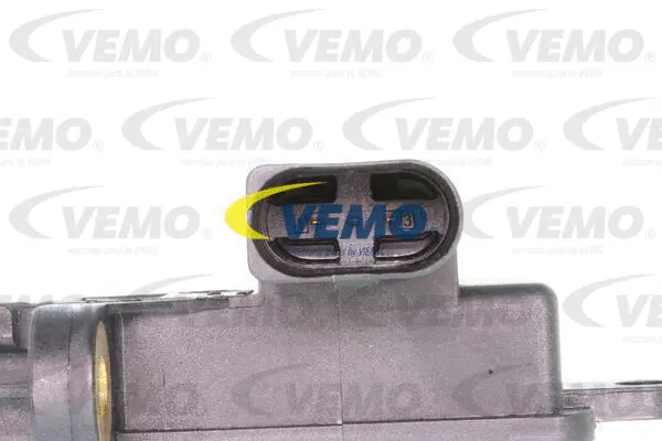 Sensor, engine oil level
