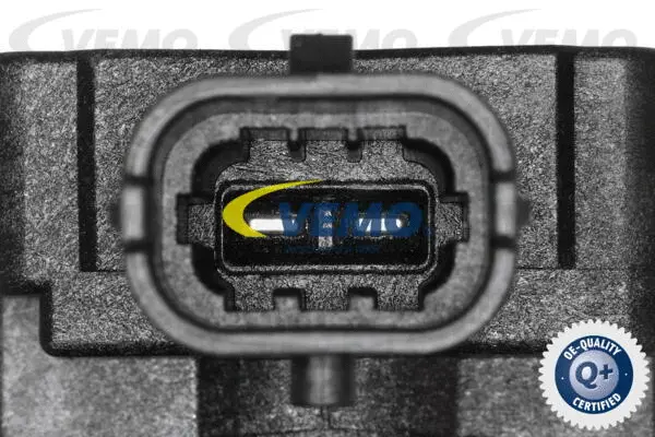 Pressure converter, turbocharger