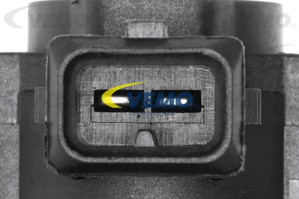 Pressure converter, turbocharger