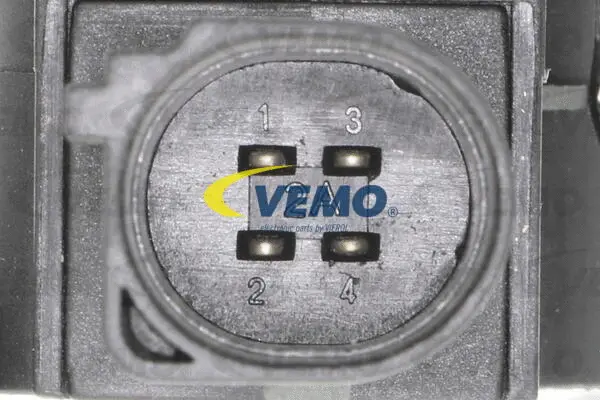 Sensor, headlight levelling