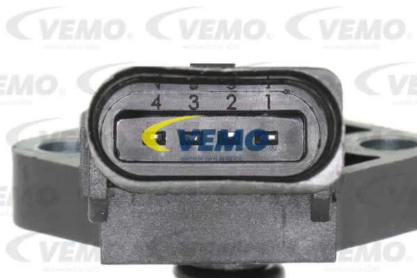 Sensor, boost pressure