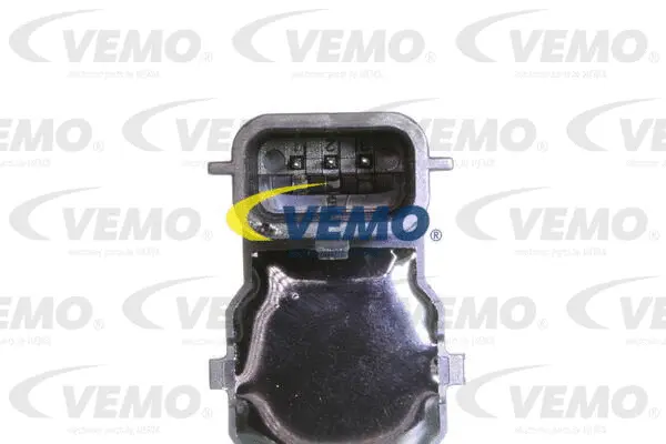 Sensor, parking distance control