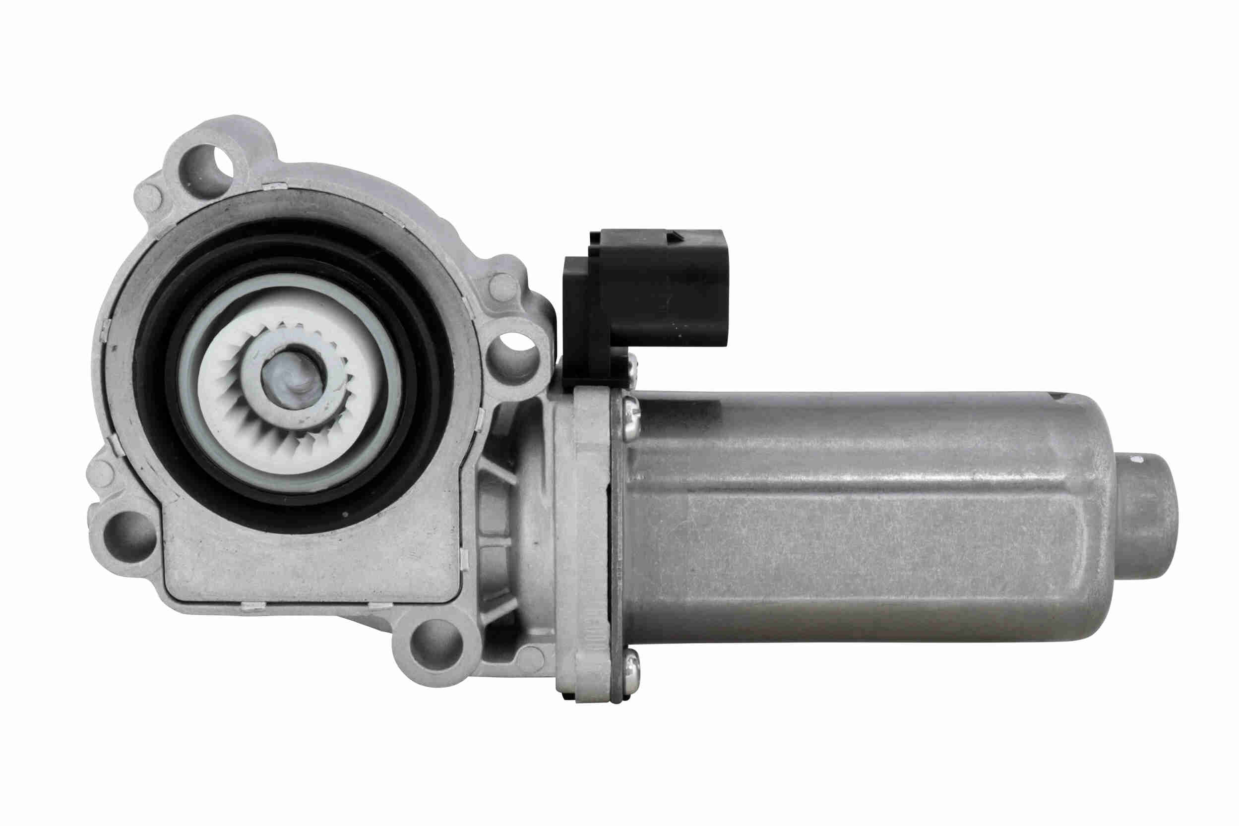 Actuator, transfer case