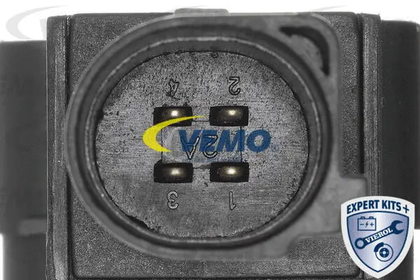 Sensor, headlight levelling