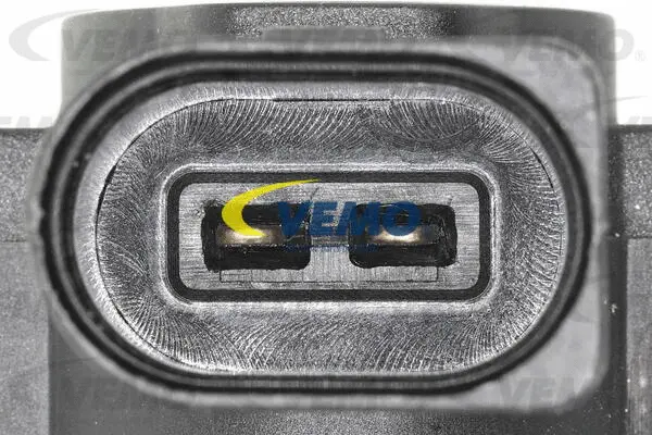 Pressure converter, turbocharger