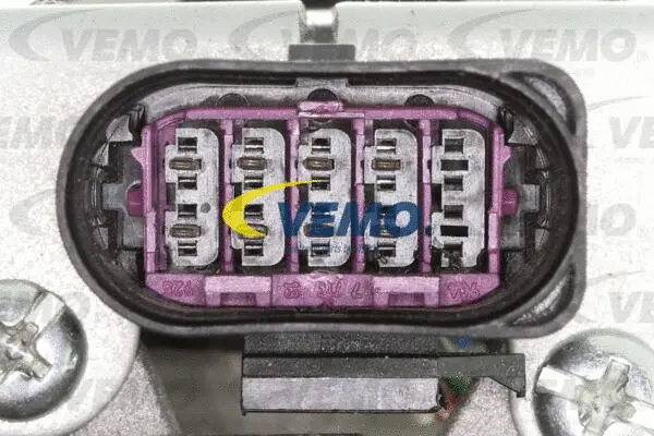 Actuator, transfer case