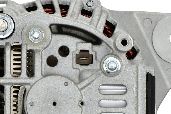 Alternator (8EL 015 643-401)