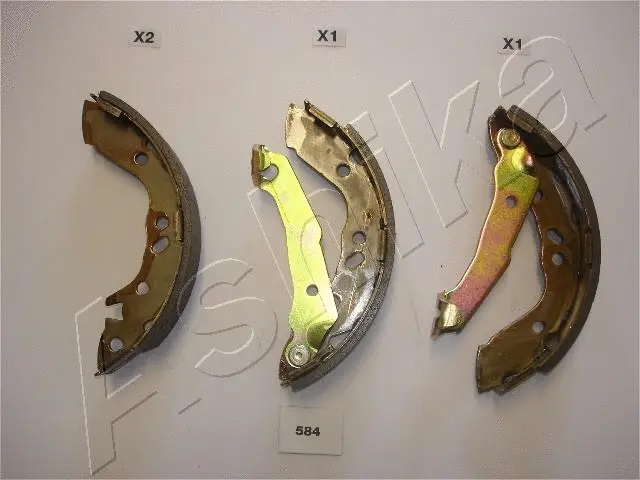 Brake Shoe Set (55-05-584)