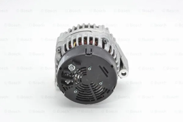 Alternator (0 123 520 013)