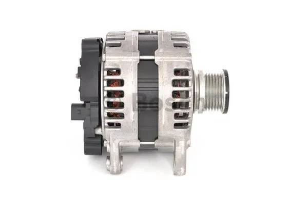 Alternator (0 121 715 142)