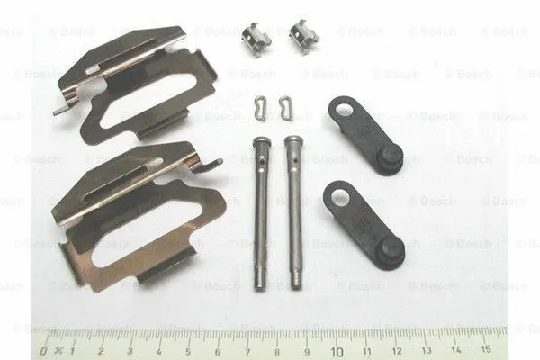 Accessory Kit, disc brake pad (0 204 104 021)