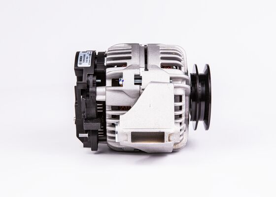 Alternator (1 986 A00 801)