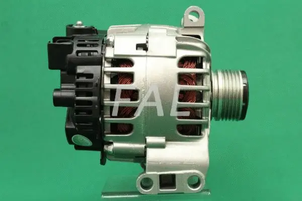 Alternator (F000701/2)