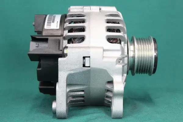 Alternator (F000553/11)
