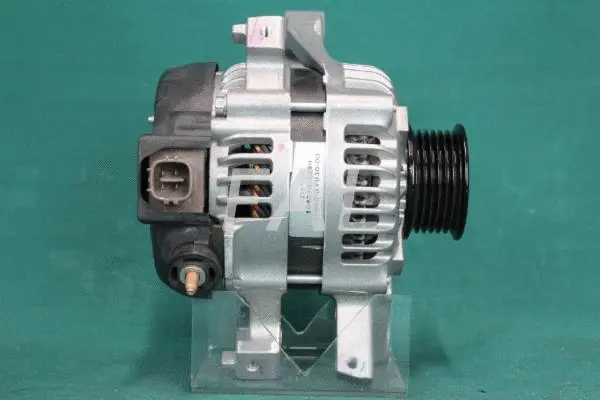 Alternator (F011066/1)