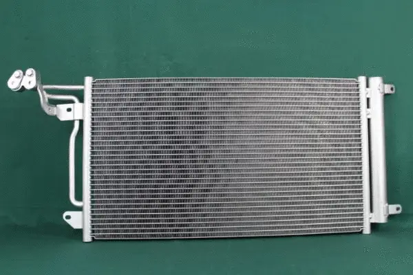 Condenser, air conditioning (F012500/1)