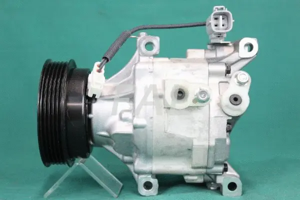 Compressor, air conditioning