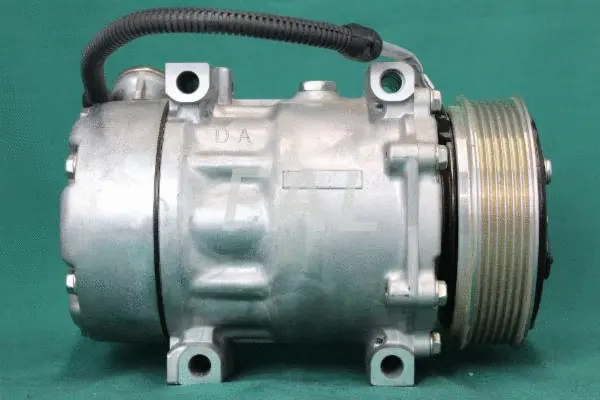 Compressor, air conditioning (F001974/2)