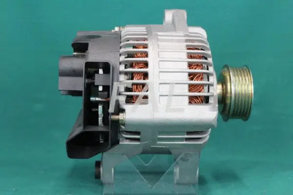 Alternator (F000845/1)