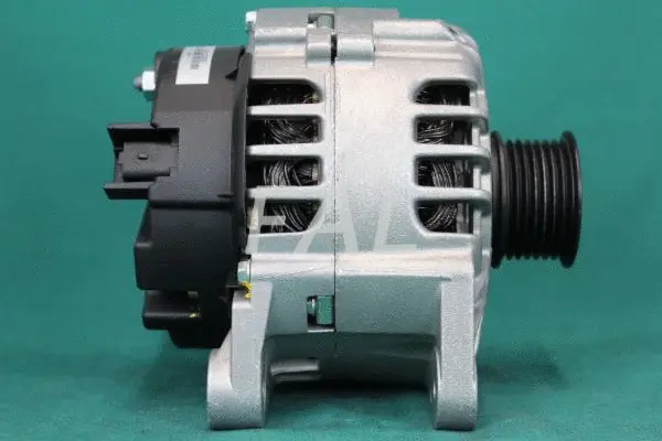 Alternator (F000670/2)