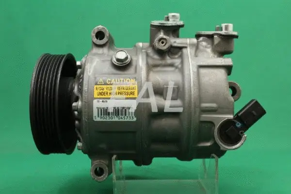 Compressor, air conditioning