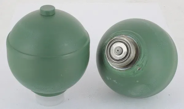 Pressure Accumulator, pneumatic suspension (0048)