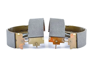 Brake Shoe Set (BSG 70-205-002)