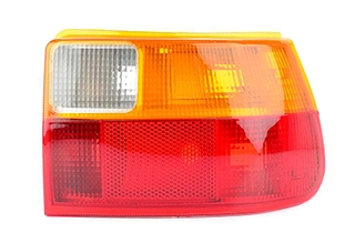 Tail Light Assembly (BSG 65-805-002)