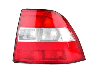 Tail Light Assembly (BSG 65-805-006)