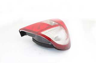 Tail Light Assembly (BSG 75-805-027)
