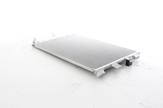 Condenser, air conditioning (BSG 30-525-022)