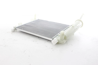 Radiator, engine cooling (BSG 25-520-016)