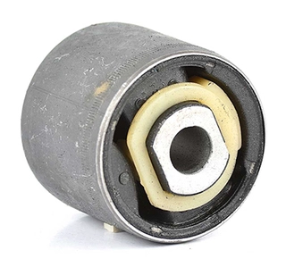Mounting, control/trailing arm (BSG 65-700-065)