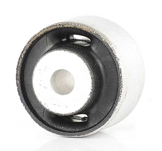 Mounting, control/trailing arm (BSG 90-700-097)