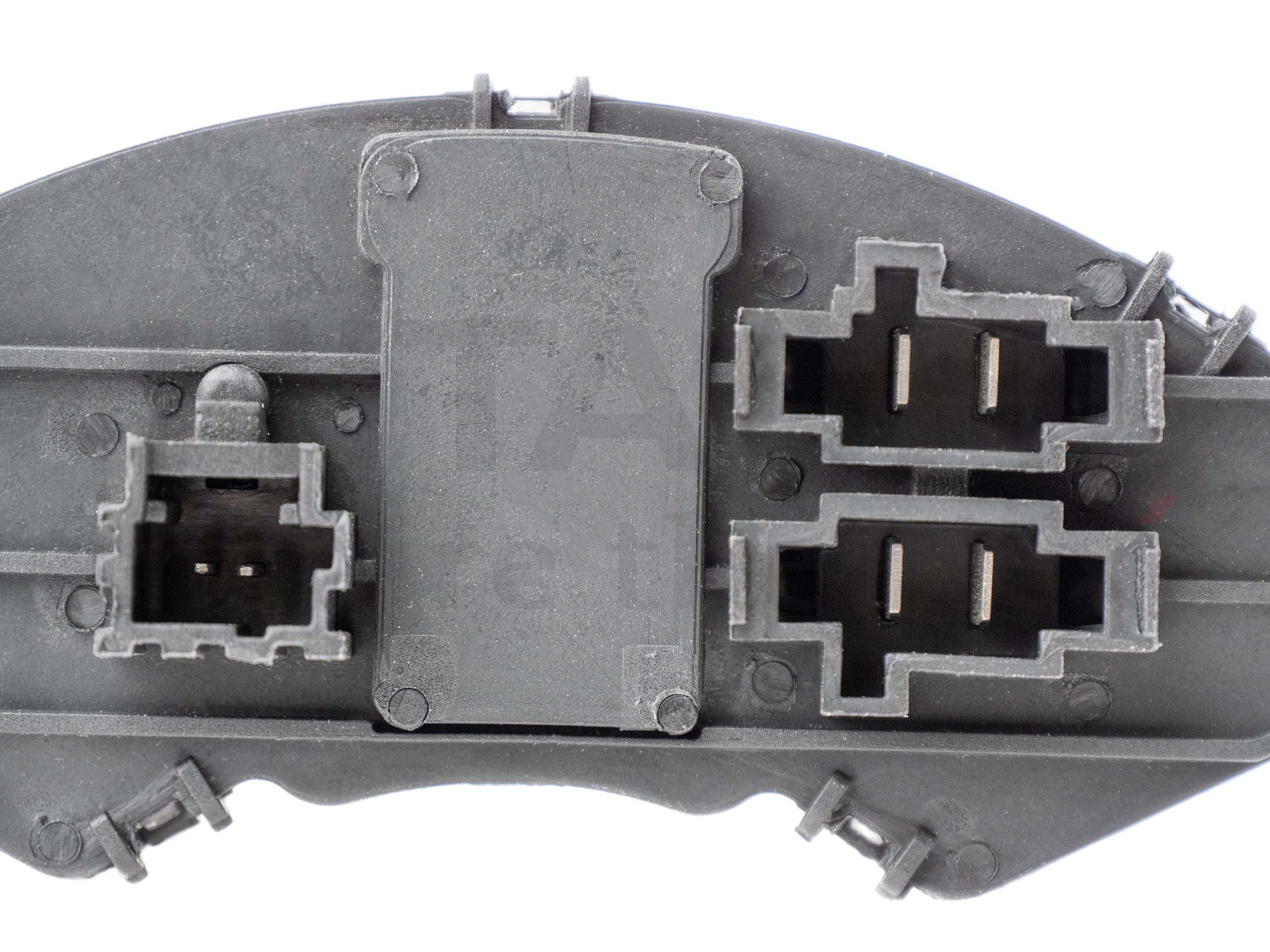 Regulator, interior blower