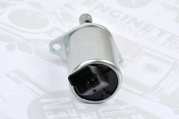 Valve, injection system