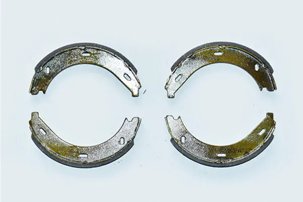 Brake Shoe Set, parking brake (73370)