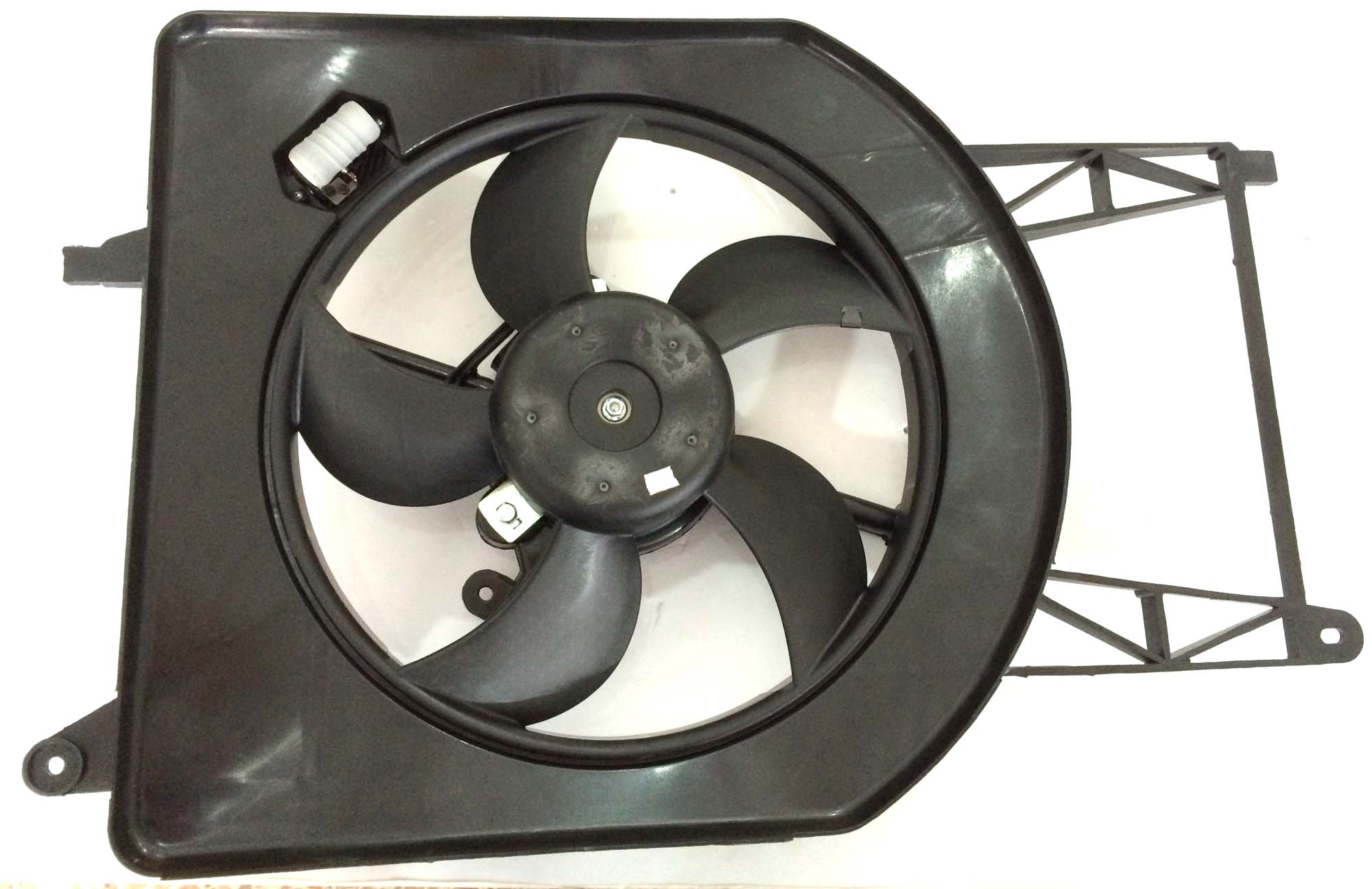 Fan, engine cooling (EFI172)