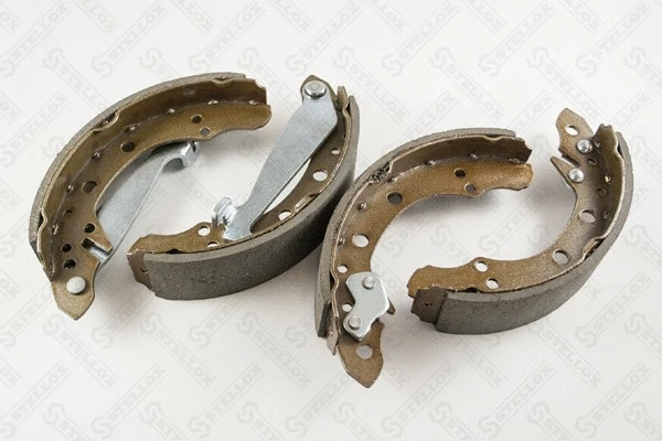 Brake Shoe Set (000 584-SX)