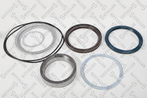 Nut, stub axle (83-00464-SX)