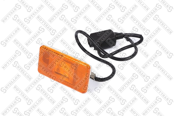 Clearance Light (87-33501-SX)