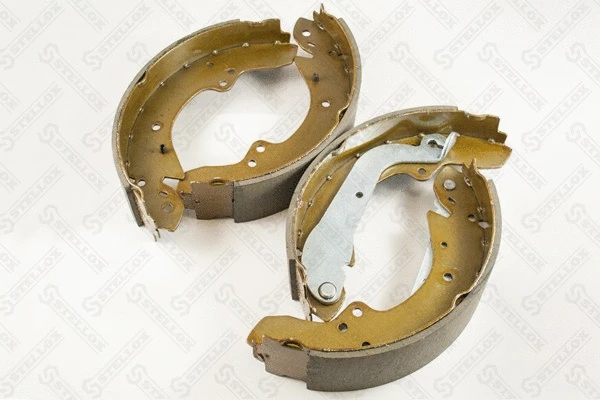 Brake Shoe Set (067 101-SX)