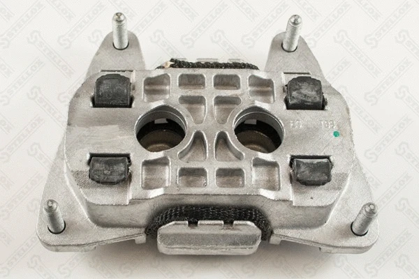 Mounting, manual transmission (71-11374-SX)