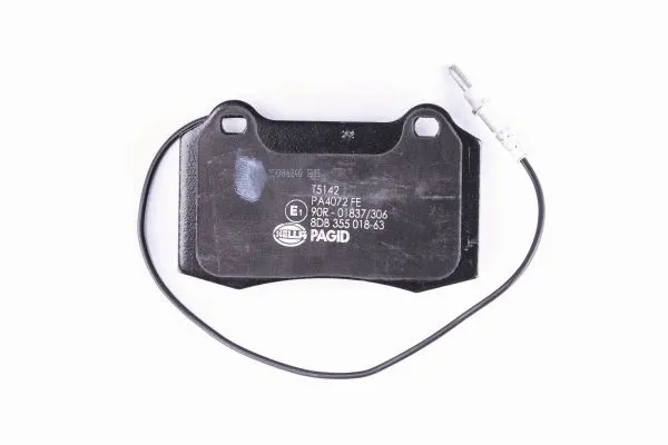 Brake Pad Set, disc brake (8DB 355 018-631)