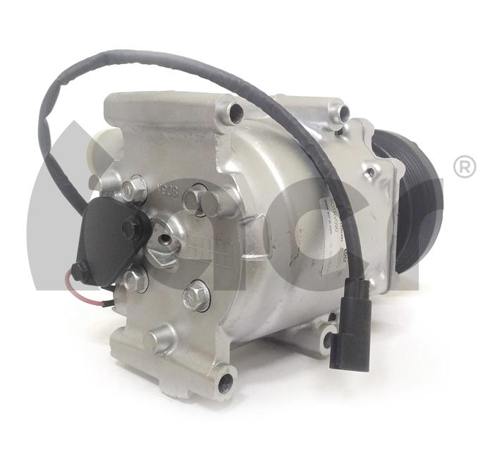 Compressor, air conditioning